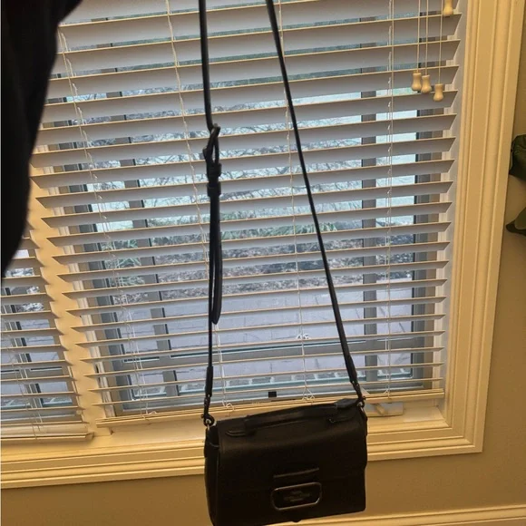 Black leather Coach purse - Picture 4 of 8